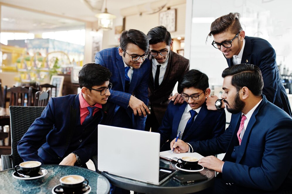 Aajkitajikhabar.com Business